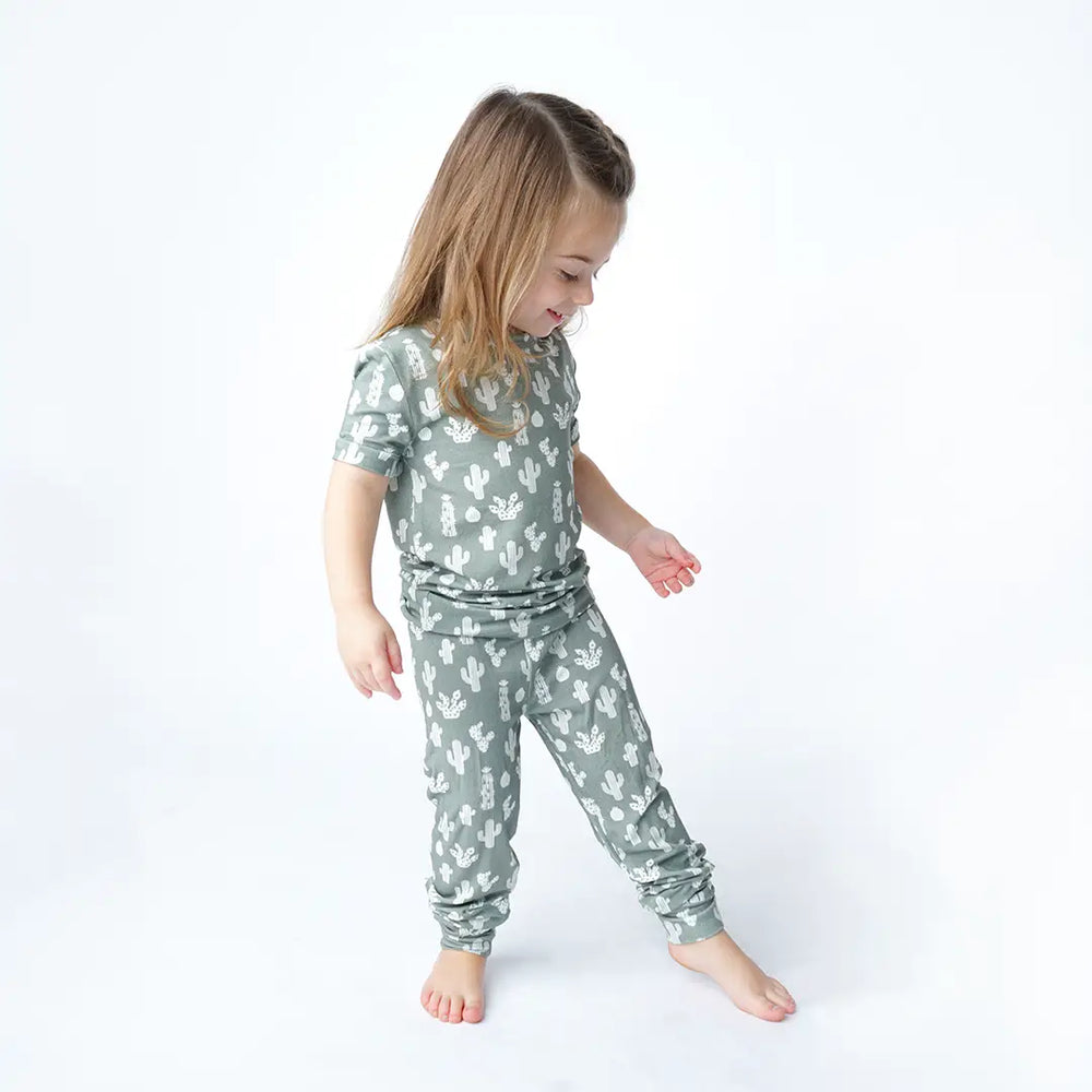 Unisex bamboo pajamas for toddler